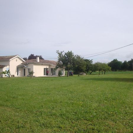 Studio + Combles Amenages Fontet Екстериор снимка